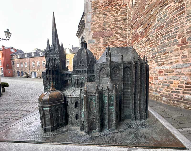 De Dom van Aken