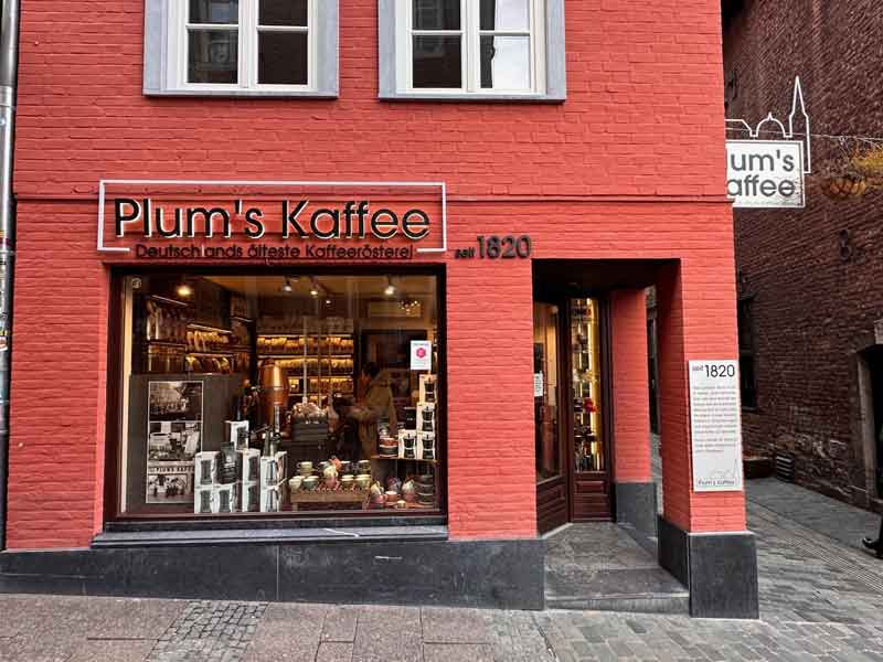 Plum's Kaffee in Aken, de oudste koffiebranderij in Duitsland.