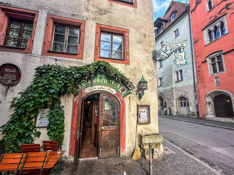 Haus zum Sauseneck in Regensburg