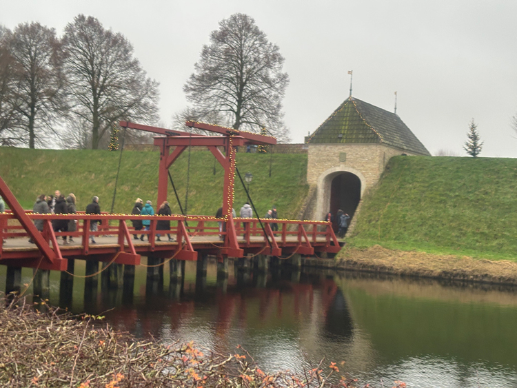 Kerst bij kerstmarkt in Bourtange