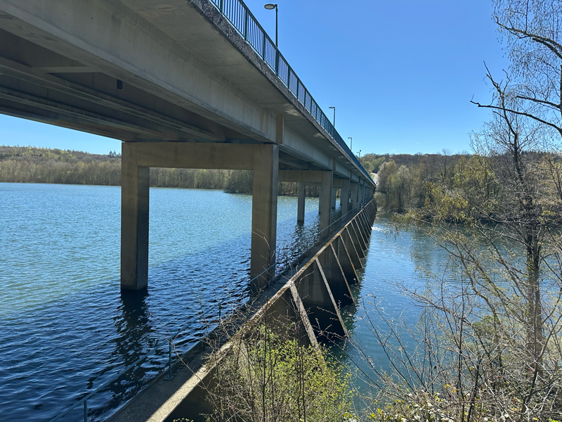 dam op Les Lacs de l’Eau d’Heure